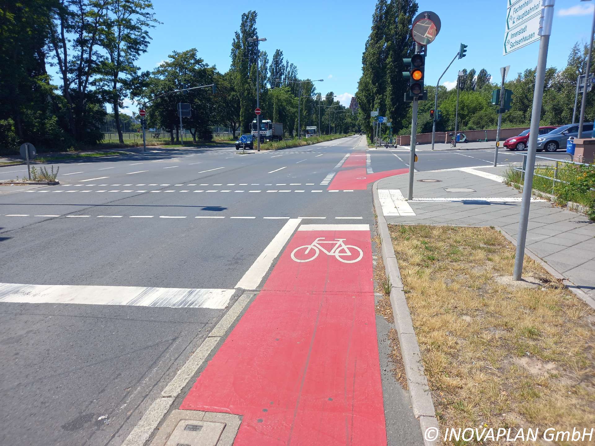 Vorhandener Radfahrstreifen entlang der Gerbermühlstraße in Frankfurt