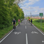 Visualisierung des Radschnellweges Wiesbaden-Mainz auf dem Abschnitt zwischen Wiesbadener Hauptbahnhof und Theodor-Heuss-Ring (KI-generiert): Bildrechte: Stadt Wiesbaden